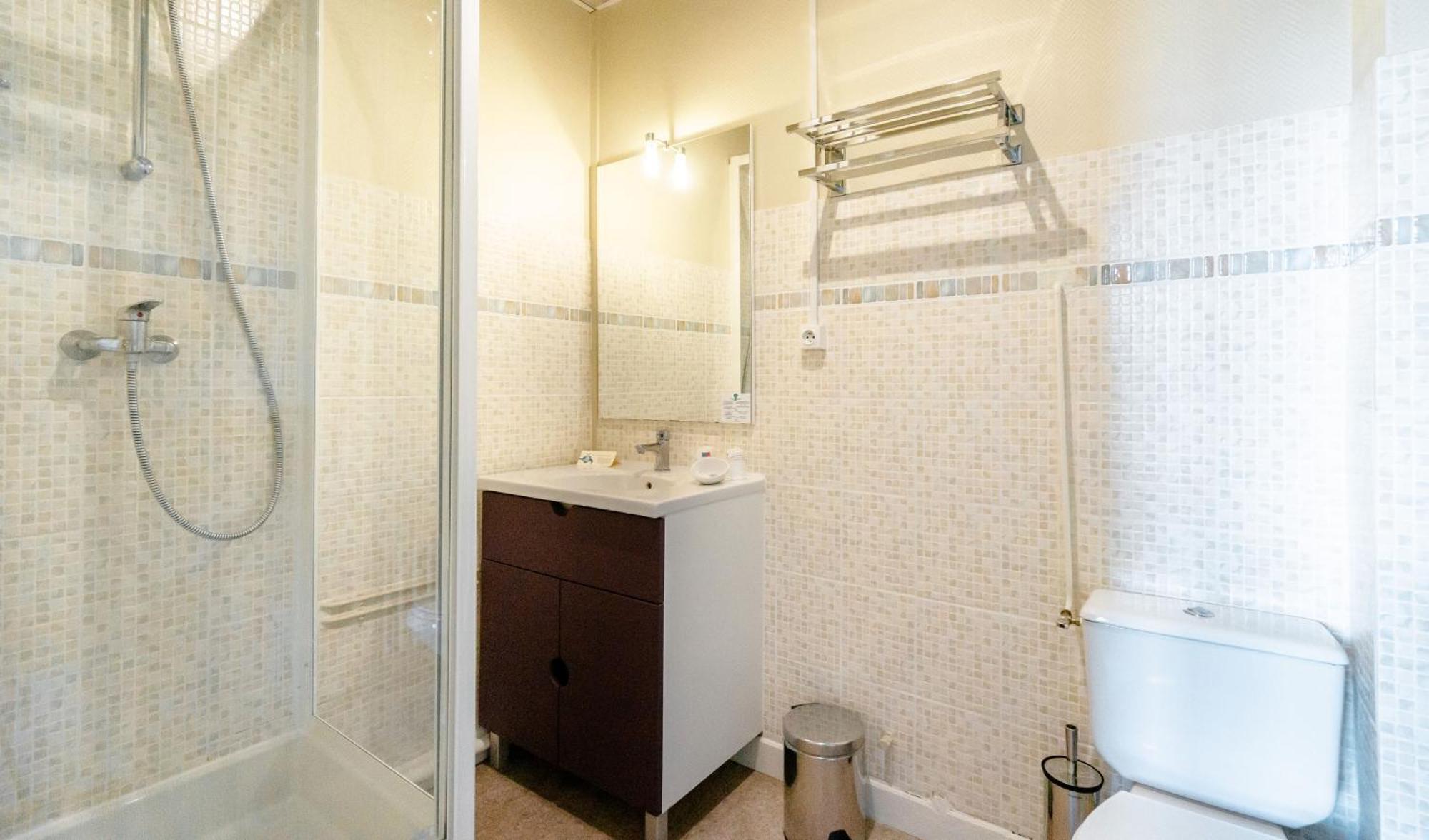 Hotel Gallia Aix-les-Bains Zimmer foto